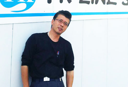 staff_img03